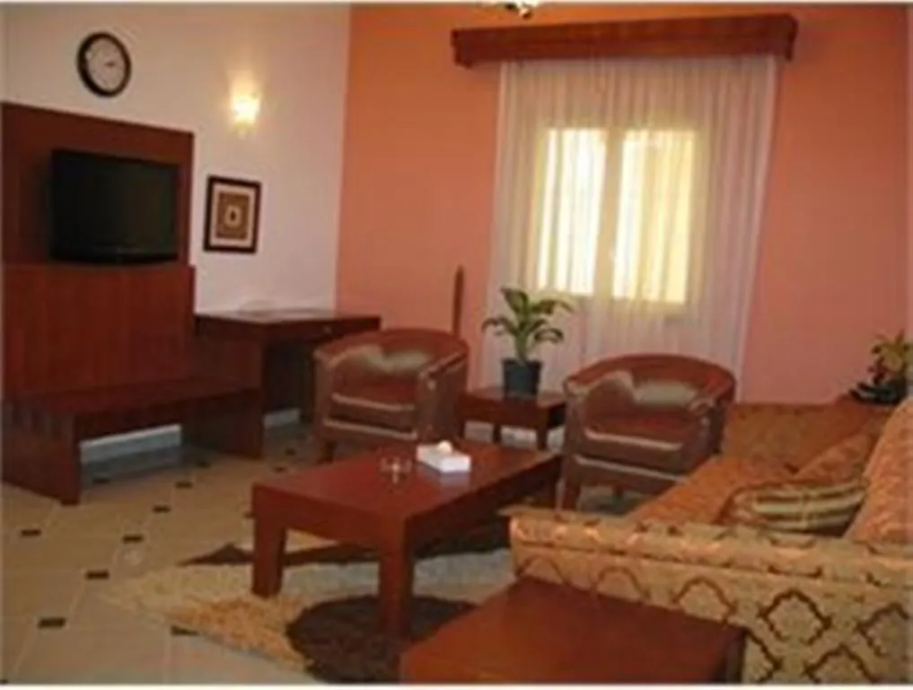Landmark Suites Jeddah 4*,
